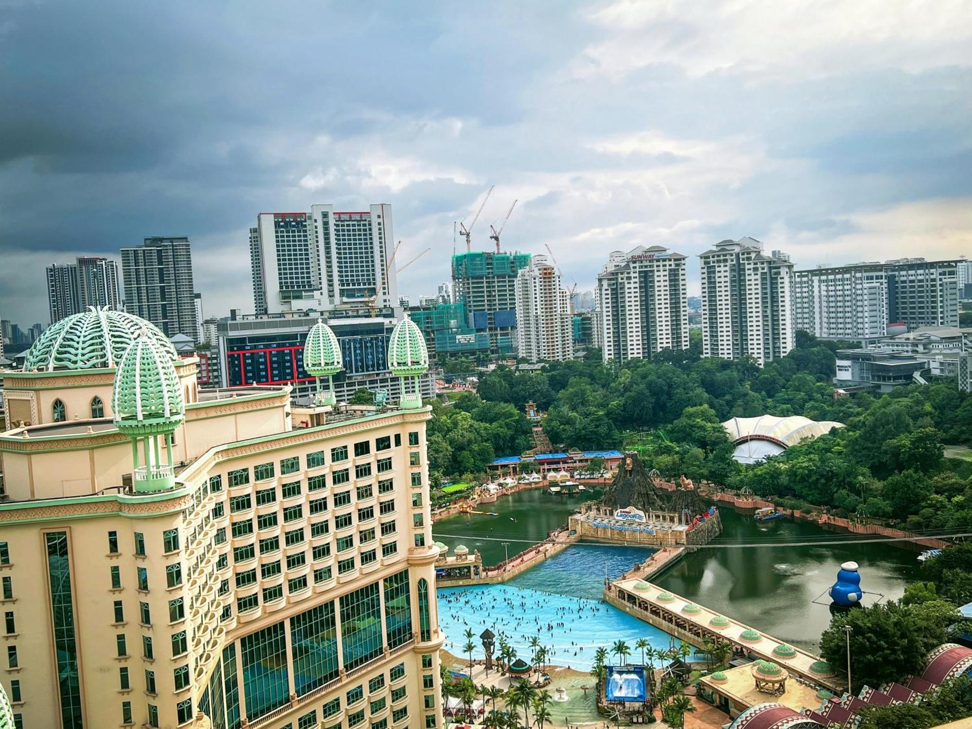 Resort Suites At Bandar Sunway Subang Jaya Exterior foto